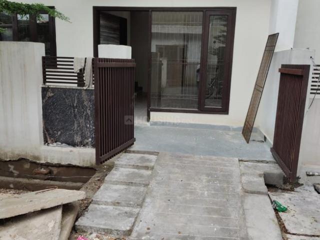 4 BHK Independent House in Shastripuram for resale Agra. The reference number is 20738335