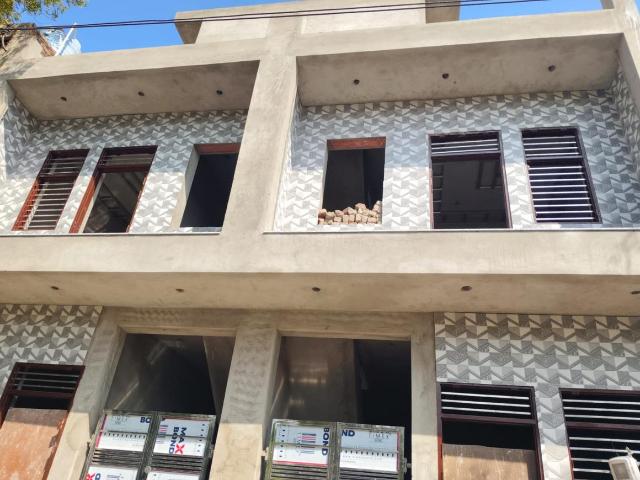 4 BHK Independent House in Sikandra for resale Agra. The reference number is 16662018