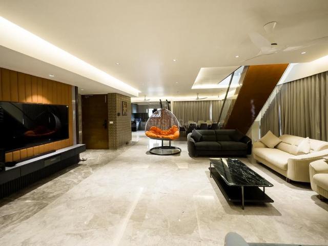 4 BHK Penthouse in Ambli for resale Ahmedabad. The reference number is 20868336