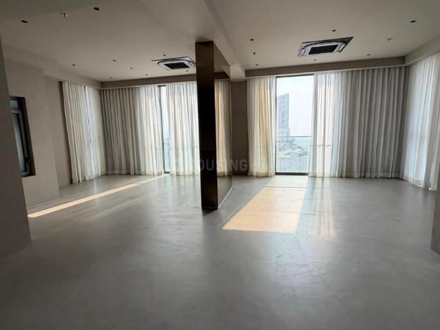 4 BHK Penthouse in Bandra East for resale Mumbai. The reference number is 19882700