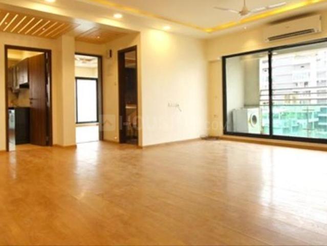 4 BHK Penthouse in Bandra West for resale Mumbai. The reference number is 16676888