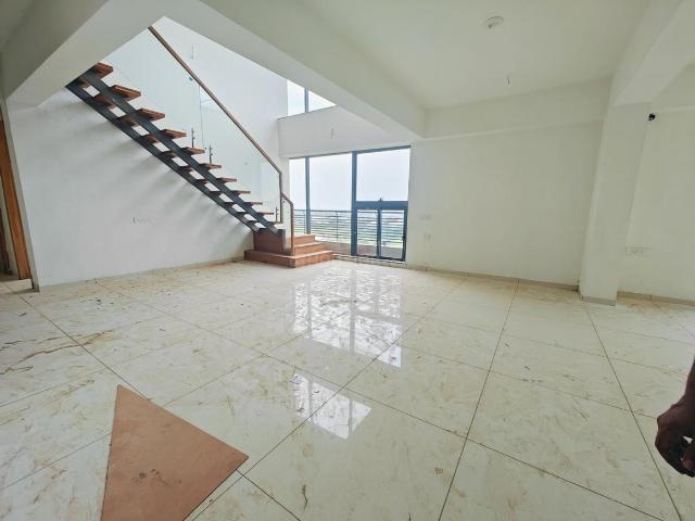 4 BHK Penthouse in Bhadaj for resale Ahmedabad. The reference number is 18438193