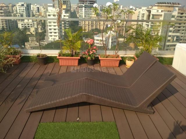4 BHK Penthouse in Khar West for resale Mumbai. The reference number is 20926207