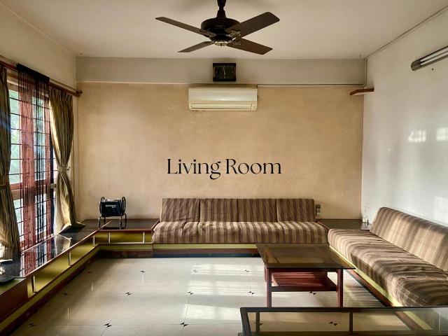 4 BHK Penthouse in Navrangpura for resale Central West. The reference number is 17490699