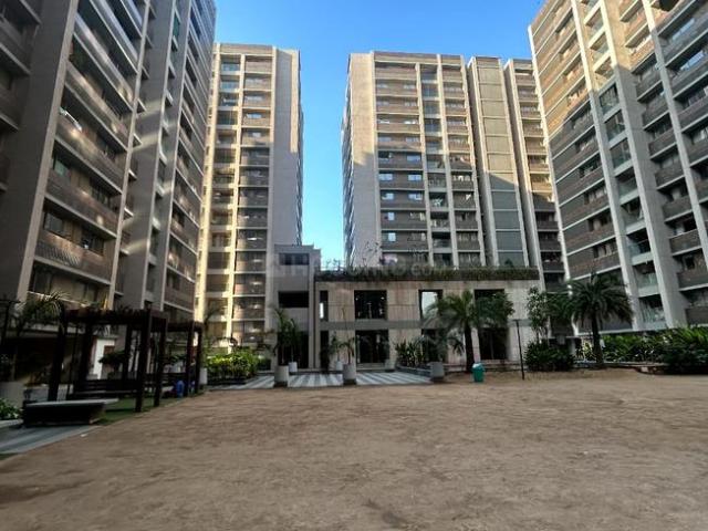 4 BHK Penthouse in Satellite for resale Ahmedabad. The reference number is 19798218