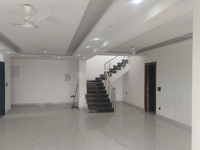 4 BHK Penthouse in Sector 137 for rent Noida. The reference number is 19106122