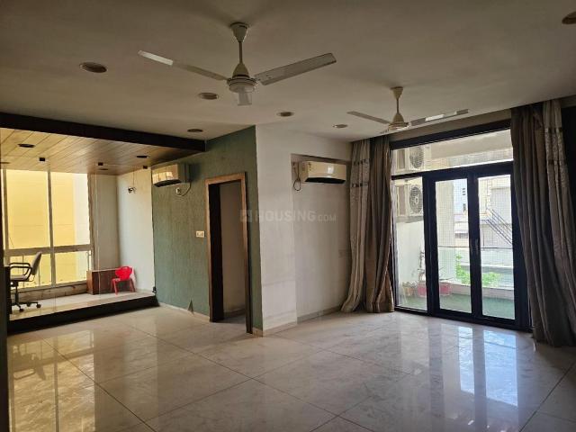 4 BHK Penthouse in Race Course for rent Vadodara. The reference number is 18491570