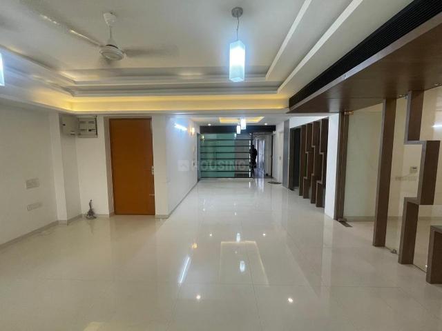 4 BHK Penthouse in Thaltej for rent Ahmedabad. The reference number is 19093487