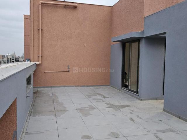 4 BHK Penthouse in Vaishno Devi Circle for rent Ahmedabad. The reference number is 20561257