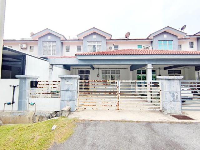 4 BILIK2 Storey Terrace Tmn Sutera Wangi Batu Berendam Melakaka