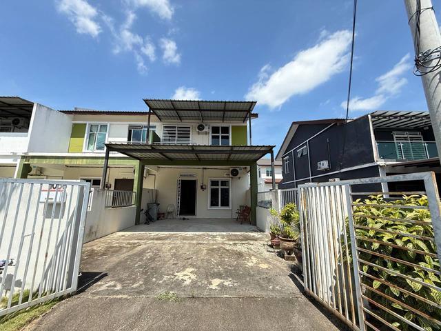 4 BILIKFREEHOLD2 STOREY TERRACE TMN TAMBUN PERDANA Melaka