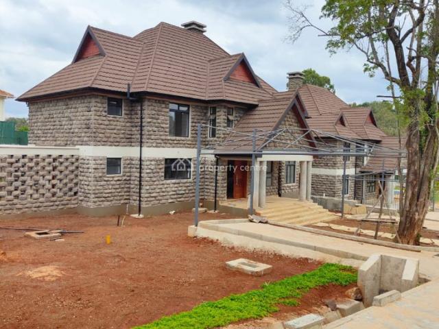 4 Bedrooms All En Suite With Dsq In A Gated Community