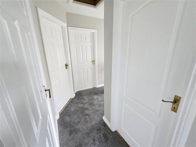 4 Bramble Lane, Limerick Road, Ennis, Co. Clare DNG O'Sullivan Hurley 4841 MyHome. Ie Residential
