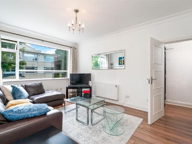 4 Brookfield, Anglesea Road, Ballsbridge, Dublin 4