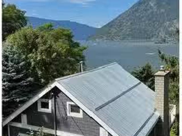 4 Bruhn Road, Sicamous, BC, V0E 2V0 house for sale Listing.