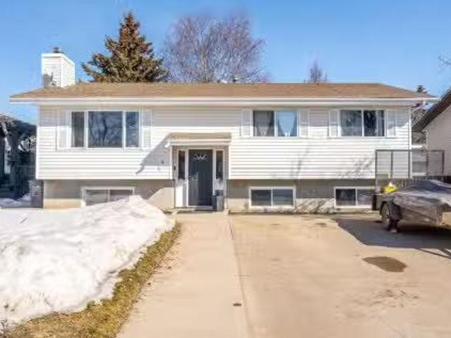 4 Bruyer Crescent, Cold Lake, AB, T9M 1E2 house for sale Li.