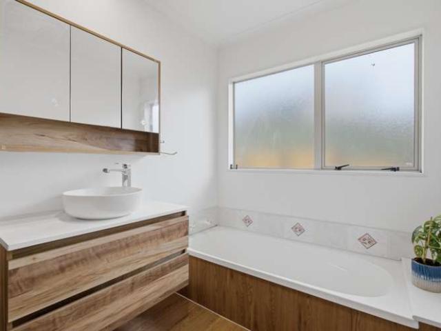 4 Cyrus Street, Whalers Gate, New Plymouth