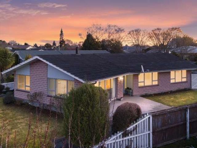 4 Camberwell Place, Avonhead, Christchurch City