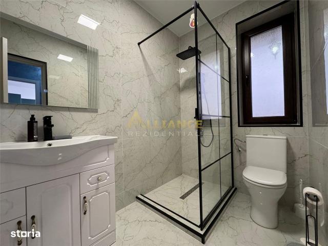 4 camere 2 bai 327 mp teren MOBILATA