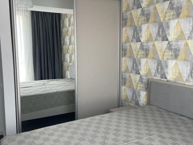 4 camere, apartament de vanzare Constanta judet, Mamaia 8278 •