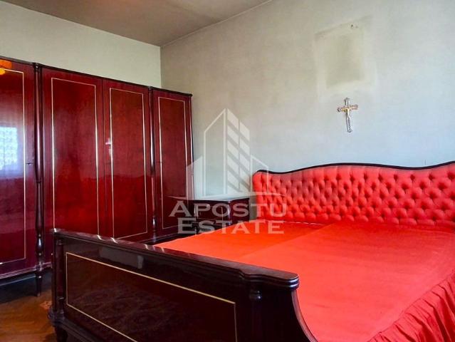 4 camere, apartament de vanzare Arad judet, Arad 9266 •