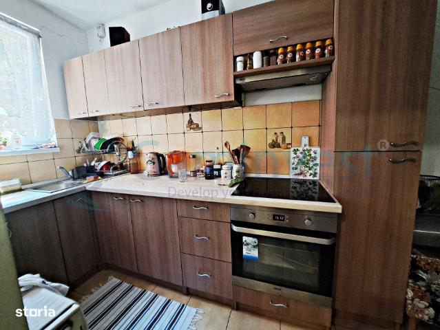 4 camere, apartament de vanzare Bihor judet, Orasul Nou 8853 •