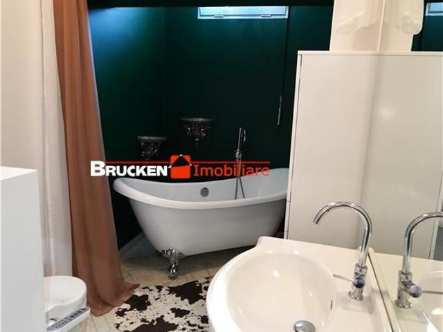 4 camere, apartament de vanzare Bihor judet, Subcetate 8869 •