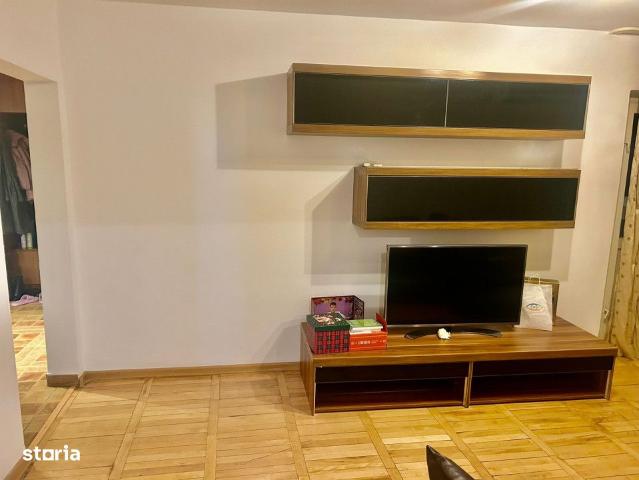 4 camere, apartament de vanzare Bucuresti judet, Rahova 9198 •