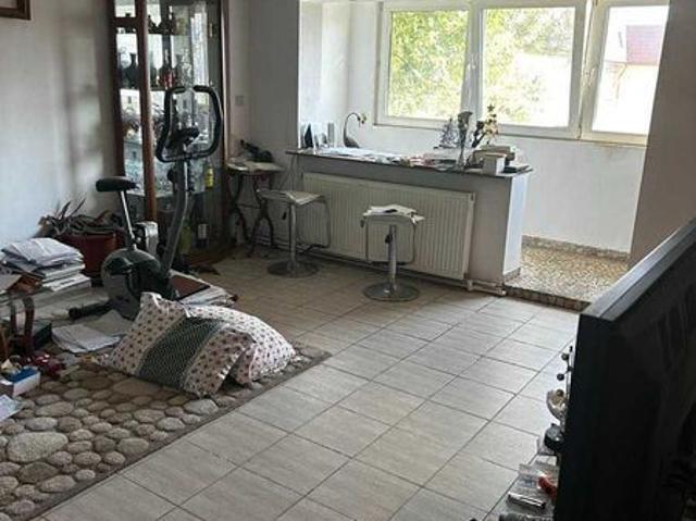 4 camere, apartament de vanzare Ilfov judet, Otopeni 8966 •