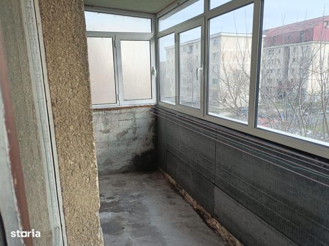 4 camere, apartament de vanzare Valcea judet, Ramnicu Valcea 9189 •