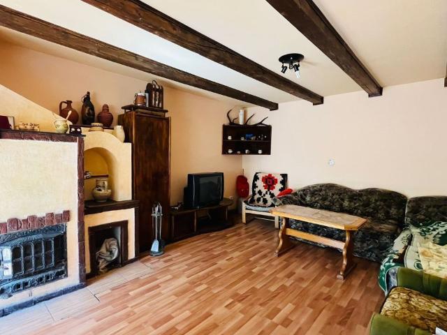 4 camere, casa de vanzare Alba judet, Sebes 8892 •
