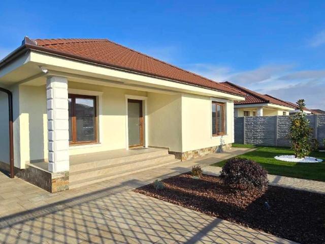 4 camere, casa de vanzare Bihor judet, Nufarul 9128 •