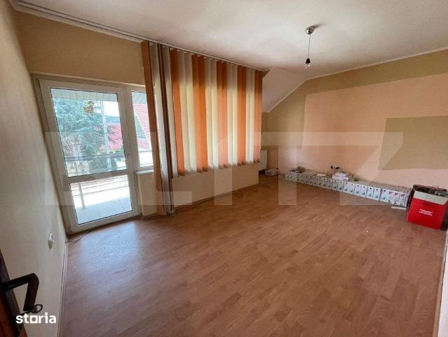 4 camere, casa de vanzare Bihor judet, Velenta 8576 •