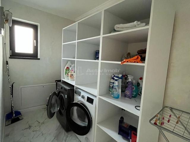 4 camere, casa de vanzare Galati judet, Vanatori 9252 •
