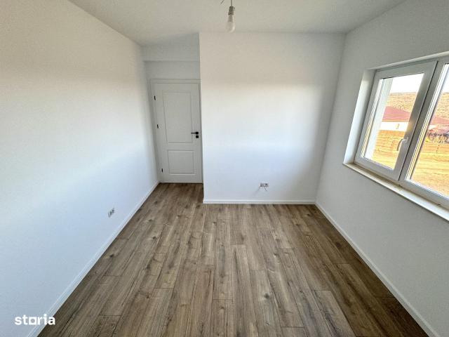 4 camere, casa de vanzare Iasi judet, Valea Lupului 9175 •