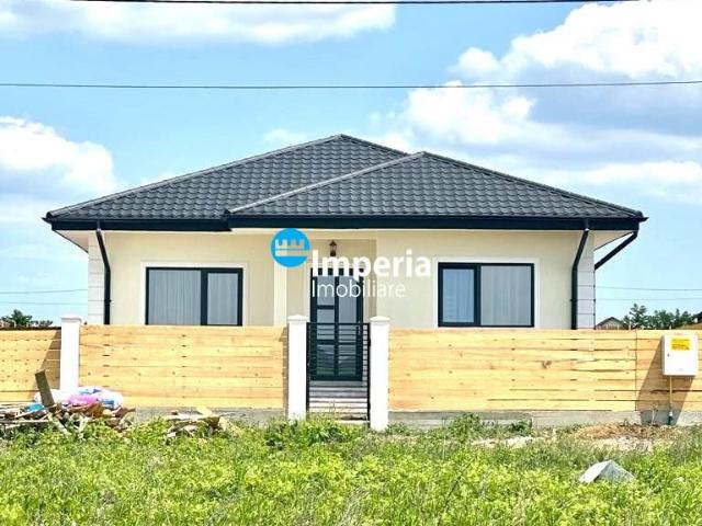 4 camere, casa de vanzare Iasi judet, Vorovesti 9155 •