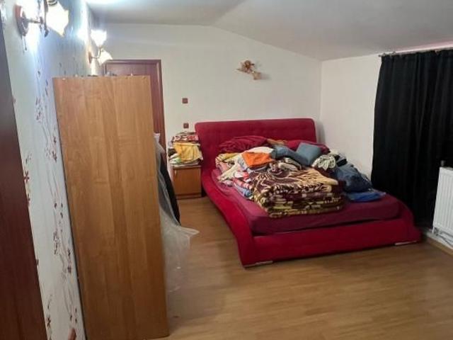 4 camere, casa de vanzare Iasi judet, Strada Garii 9245 •