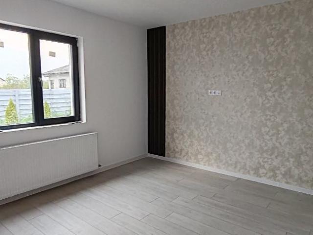 4 camere, casa de vanzare Ilfov judet, Clinceni 8888 •