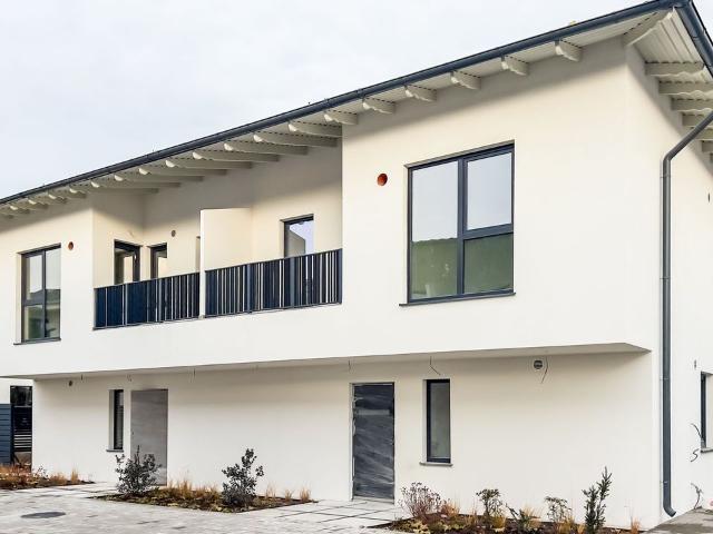 4 camere, casa de vanzare Ilfov judet, Otopeni 9155 •