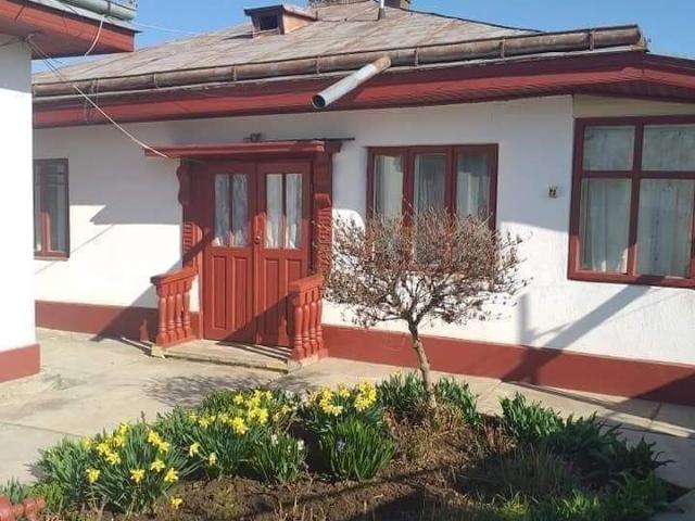 4 camere, casa de vanzare Neamt judet, Roman 8421 •