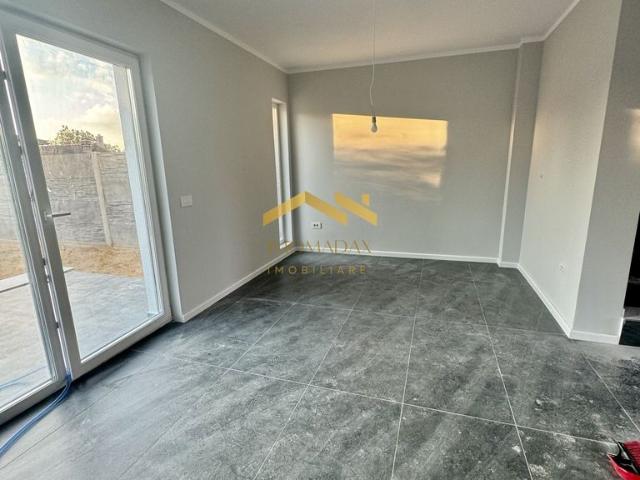 4 camere, casa de vanzare Timis judet, Remetea Mare 8987 •
