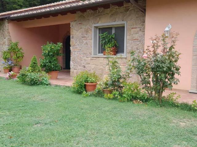 4 Camere da Letto Villa Toscana In Vendita A6273RVA 214m² Londa