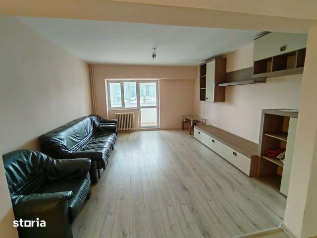 4 camere de inchiriat zona ING Nicolina