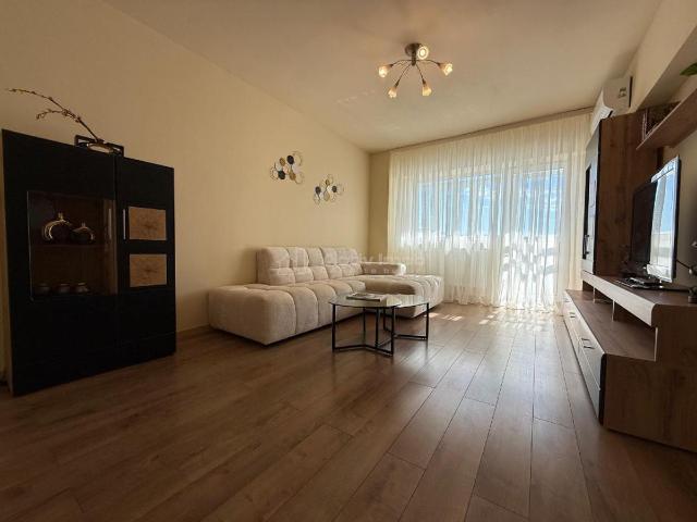 4 camere decomandat Piata Victoriei Titulescu