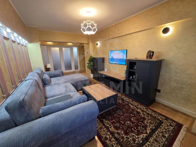 4 camere etaj 1 94mp mobilat utilat centrala parcare Teatru