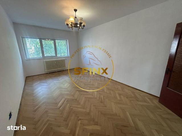 4 camere | Ion Mihalache | 98mp | Garaj