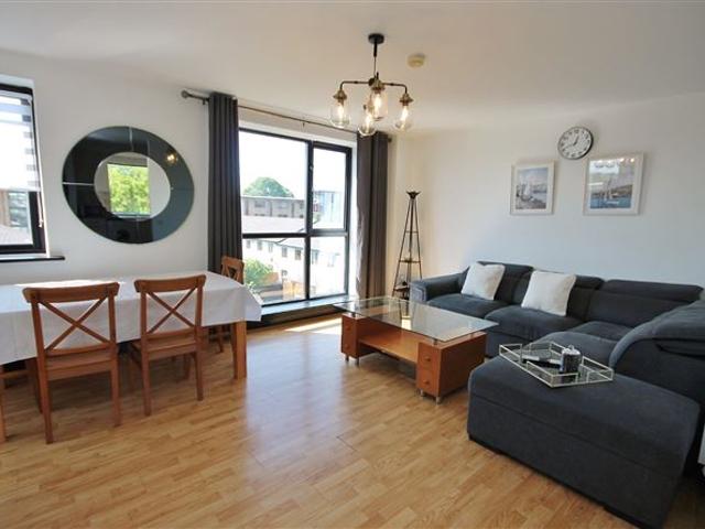4 Castlegate Chase, Adamstown, Lucan, Co. Dublin DNG Lucan 4931 MyHome. Ie Residential