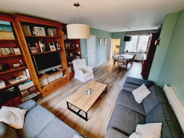 4 Chambres/Jardin/Double Garage/Parking/Panneaxu Solaires
