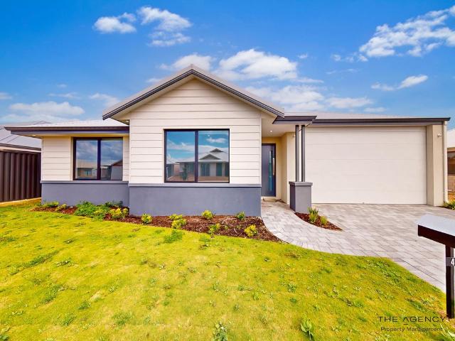 4 Coronado Way, Madora Bay