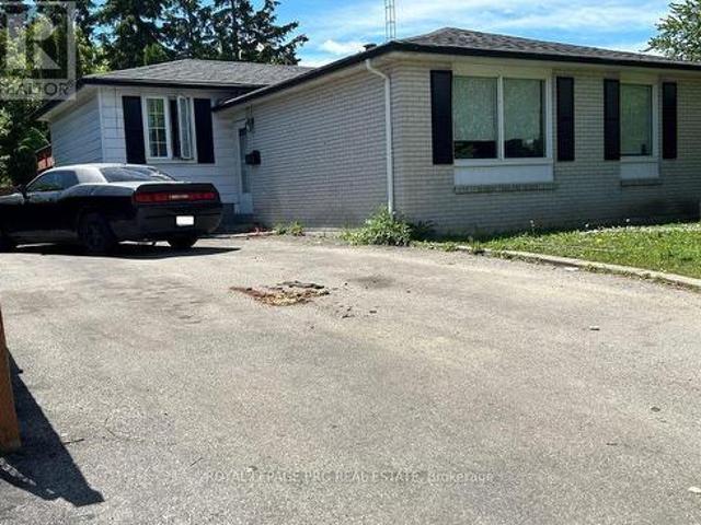 4 Duke Road, Brampton, ON, L6T 3K1 house for lease | Listing ID W13436 | Royal LePage